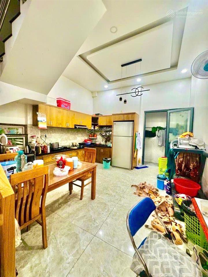 Đường nhựa 10m khu phân lô tân kỳ tân qúy ngay cụm trường học, ủy ban, 4 tầng ở ngay chỉ 6.1 tỷ.