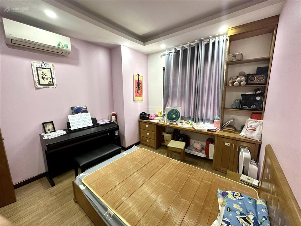 Tôi cần bán chung cư sông đà tower, 131 trần phú 95m2, 3 phòng ngủ, 2 vs chỉ 5.x tỷ