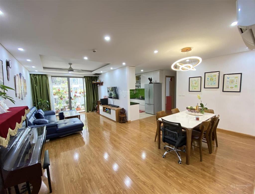 Bán chung cư bộ quốc phòng 68m2, 2 ngủ, 2 vs nhỉnh 4 tỷ