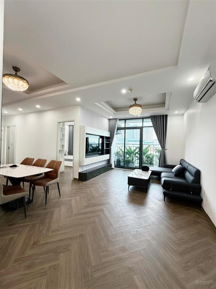Tôi cần bán chung cư 176 định công 73m2, 2 ngủ , 2 vs nhỉnh 5 tỷ