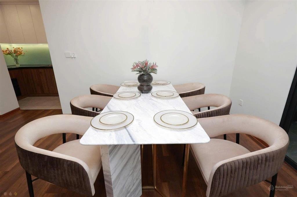 Chính chủ cần bán gấp chung cư fodacon bắc hà 112m2, 3 phòng ngủ, 2 vs nhỉnh 6 tỷ