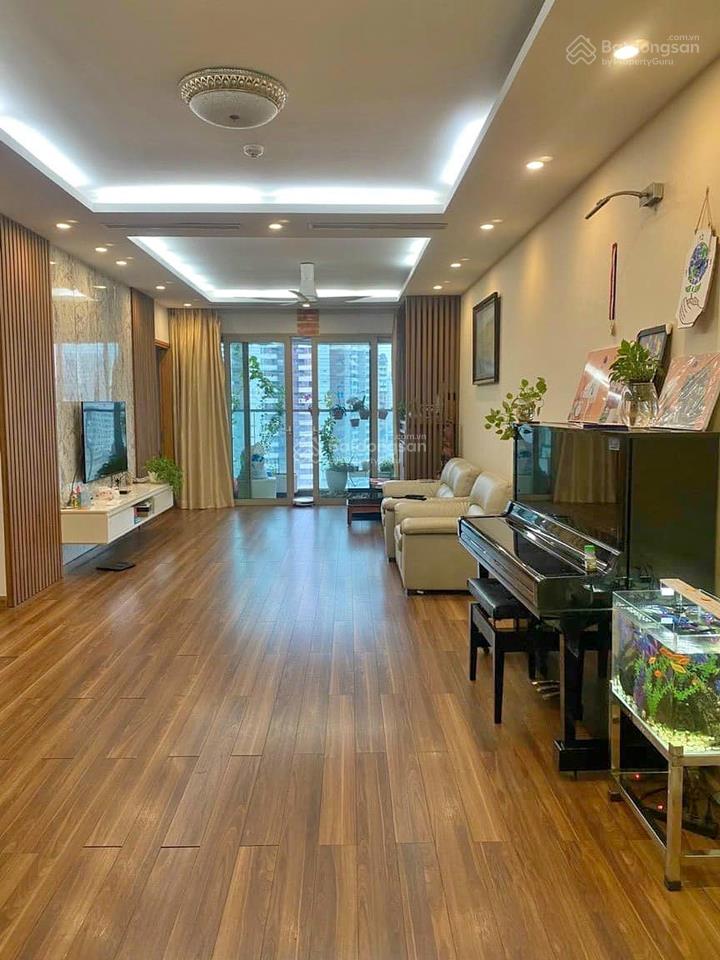 Bán chung cư tòa tháp thiên nhiên kỷ hà đông 127m2, 3 ngủ, 2 vs giá tốt.