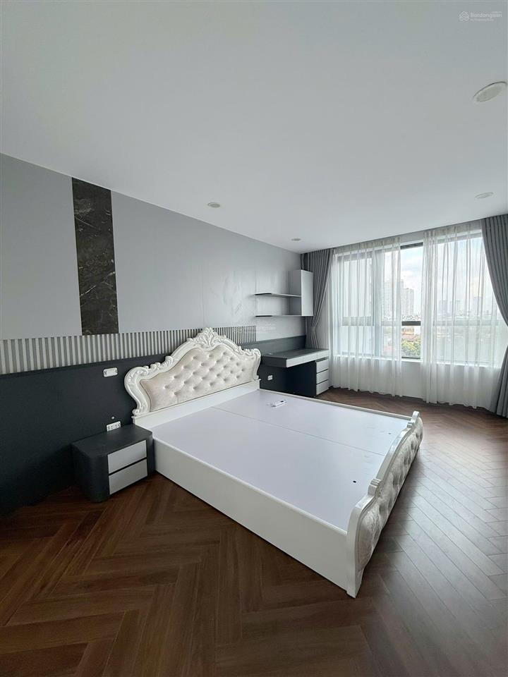 Tôi cần bán chung cư nguyễn trãi căn góc 100m2, 3 ngủ, 2 vs nhỉnh 7 tỷ