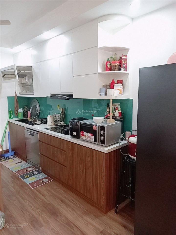 Tôi cần bán chung cư vinaconex 21, 804 quang trung 140m2, 3 phòng ngủ, 2 vs nhỉnh 6 tỷ