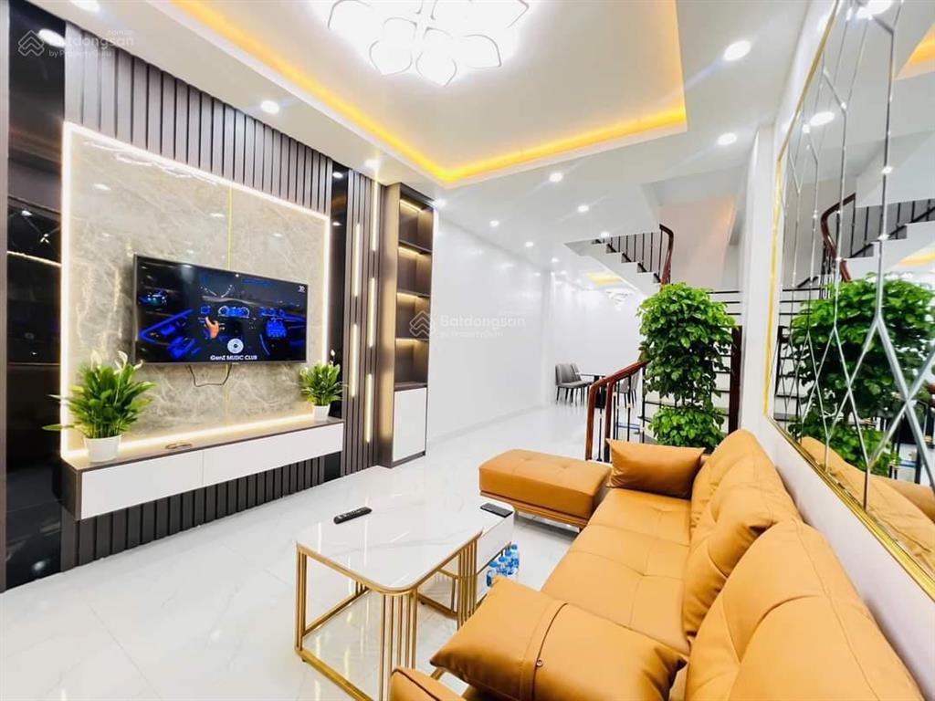 Hiếm bán nhà quang tiến, tây mỗ, 7,9 tỷ, nhà mới, lô góc siêu thoáng