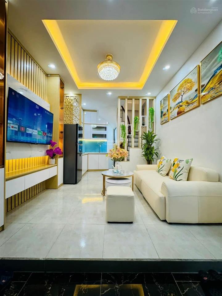 Nhà đẹp phân lô phố hữu hưng, đại mỗ dt 31m2, 5 tầng, 5,4 tỷ gần đường ô tô tránh