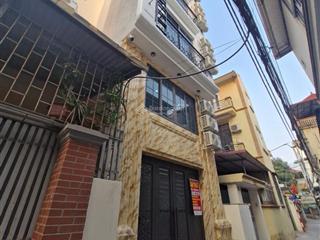 Bán tòa ccmn chdv cho thuê mễ trì hạ 60m2*7t*6m  18p (3pn/t) 1tỷ/5, 2 thoáng pccc, kín phòng