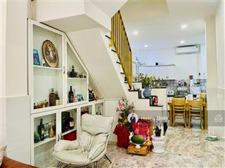 Nhà đẹp hẻm xe hơi ngay khu phan xích long phường 4 phú nhuận  gần 40m2  2pn  chỉ 5. x tỷ tl