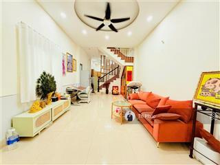 Gấp bán, 77m2 4 tầng 4pn sát mặt tiền, gần lê văn sỹ phú nhuận, chỉ 11. x tỷ còn bớt