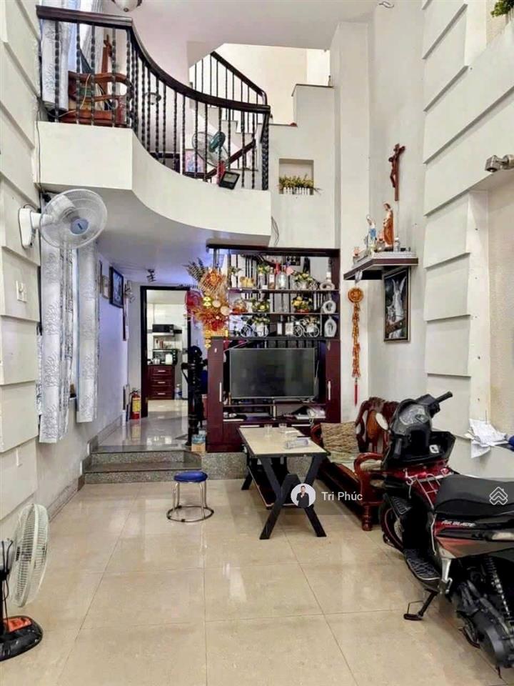 Giảm sâu 9tỷ98 bl, ngay ngã tư phú nhuận 65m2 4 tầng, hẻm xe hơi thông gần chợ nguyễn đình chiểu