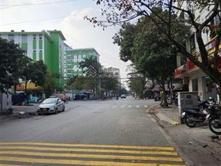 Siêu phẩm phú diễn, cực hiếm trong khu vực, 2 mặt ngõ, cách ô tô 25m.