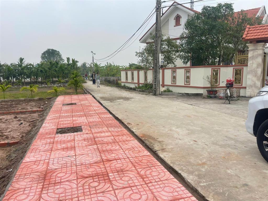 Giá đầu tư  chính chủ cần bán lô đất 100m2 view sông đối diện cổng chính kcn vsip