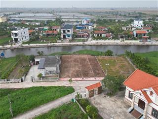Giá đầu tư  chính chủ cần bán lô đất 100m2 view sông đối diện cổng chính kcn vsip