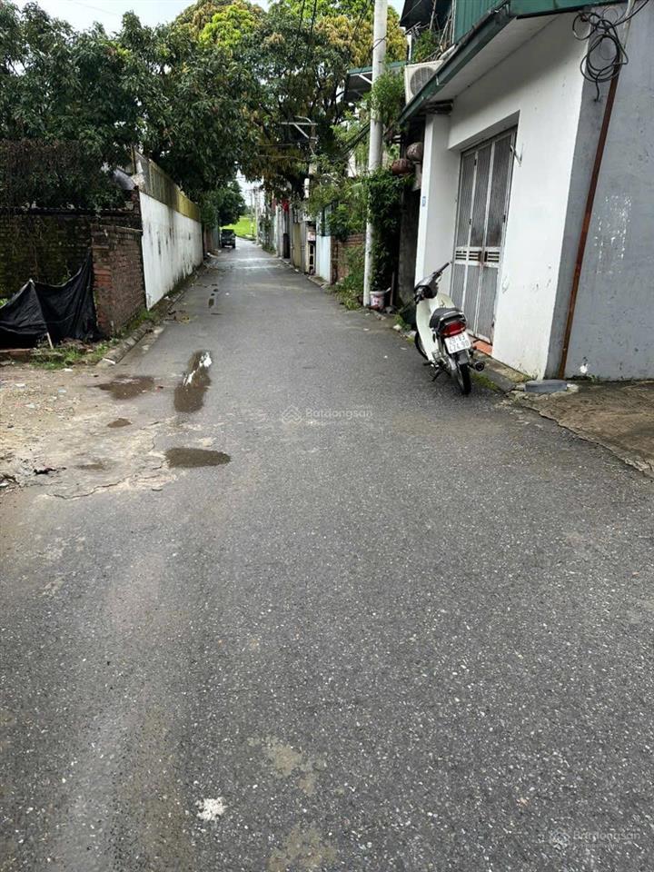 Bán đất tại đông dư, xã bát tràng, gia lâm, hà nội  dt 42m, mặt tiền 4.2m