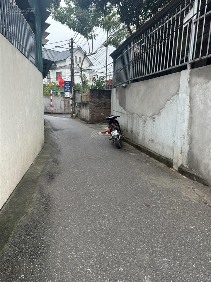 Bán đất tại đông dư, xã bát tràng, gia lâm, hà nội  dt 42m, mặt tiền 4.2m