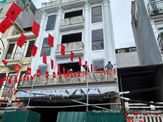 Bán toà building đẹp nhất phố đội cấn, xây mới 10 tầng, vỉa hè, cho thuê gần 280 triệu/th
