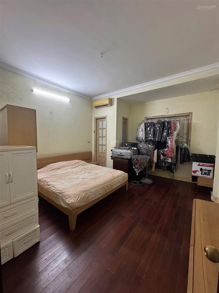 Bán nhà đống đa láng hạ, 60m2 x 4 tầng, mt 4.4m, giá 15 tỷ, 15m ra phố, ô tô đỗ cửa, kinh doanh