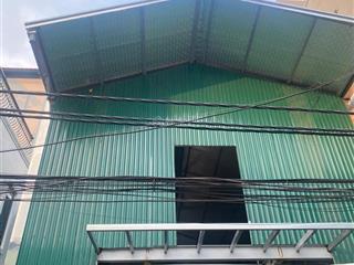 Cho thuê kho trong ngõ đường bát khối, dtsd 200m2, mt 9m, rb, giá 15 triệu/th