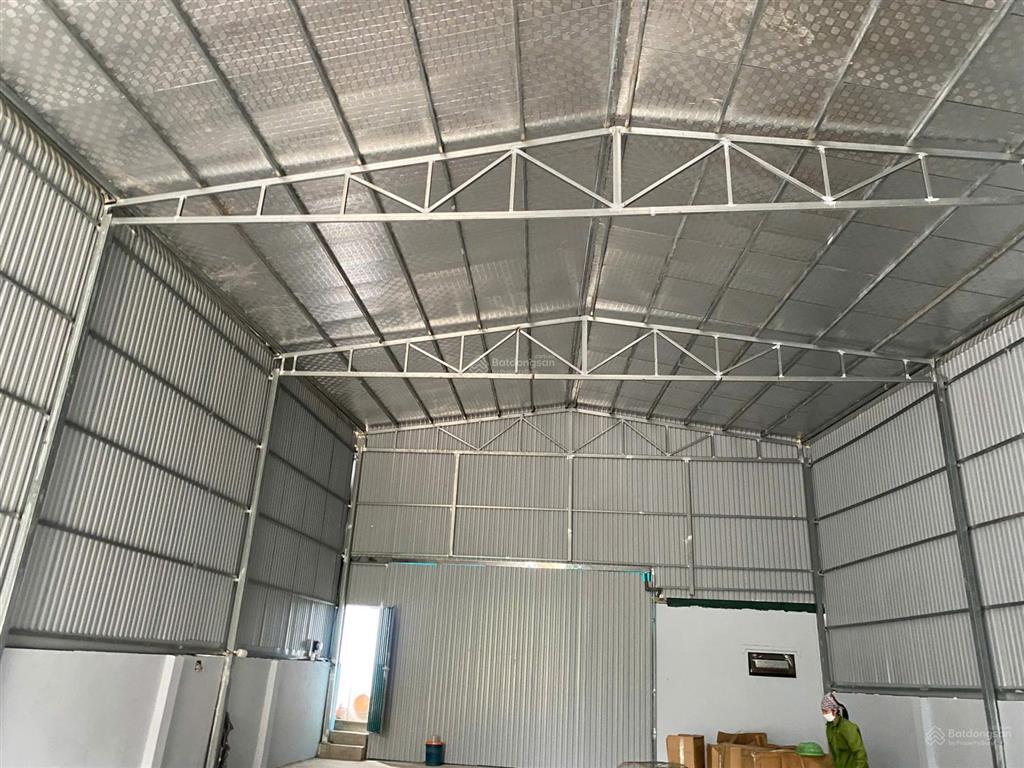 Cho thuê kho đường xuân khôi, dt 210m, mt 7m , rb, gía 12tr