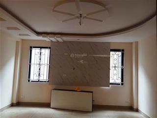 Cho thuê nhà phố hồng tiến, dt 90m x 6 tầng, mt 6m, rb, giá 50tr