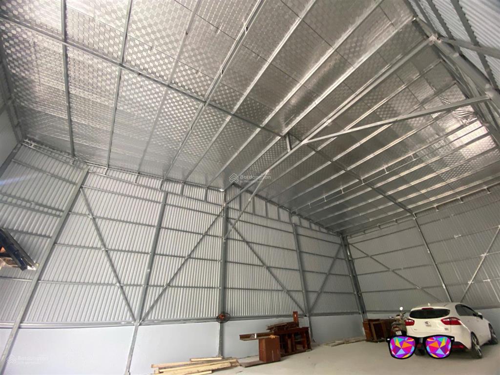 Cho thuê kho đẹp đường hạ trại, dt 215m2, mt 6m, rb, giá 12tr