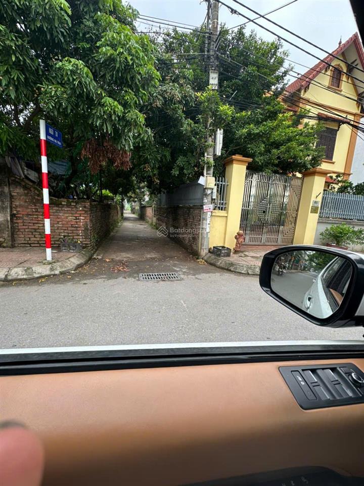 Cho thuê kho đẹp đường hạ trại, dt 215m2, mt 6m, rb, giá 12tr