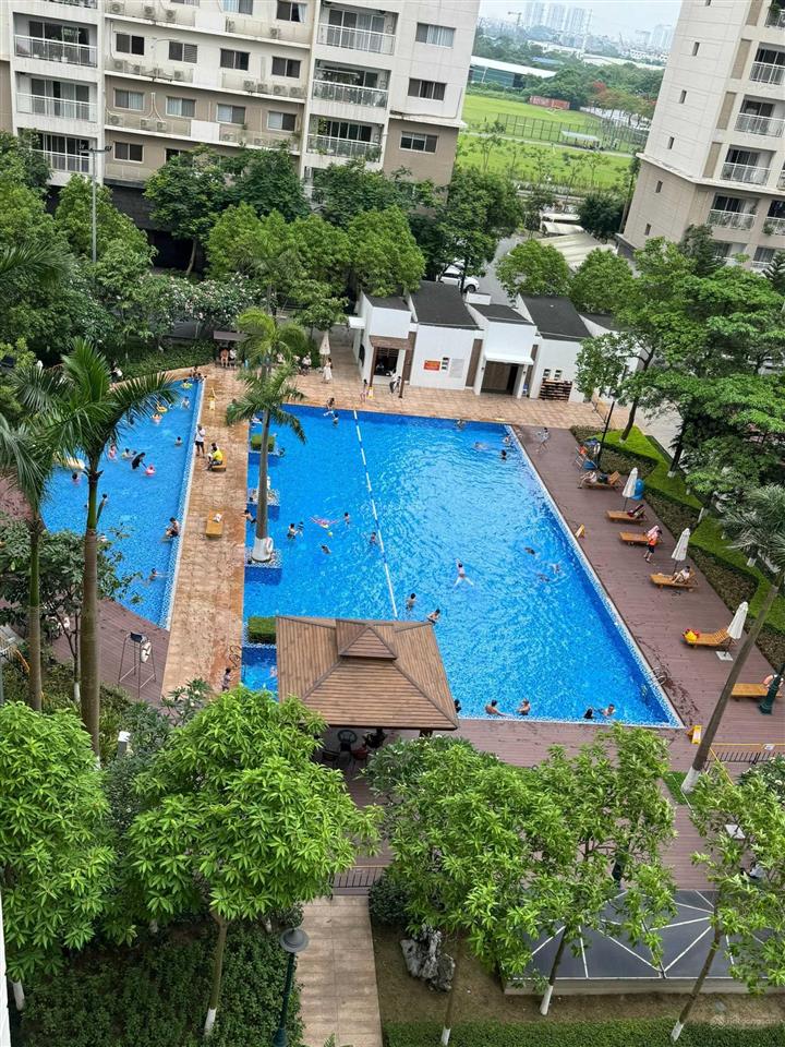 Cần bán căn chung cư splendora 128m2 3pn, ban công hướng nam, view biệt thự thoáng mát 0968 450 ***