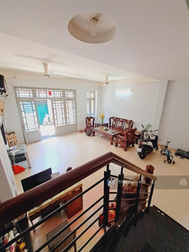 Gần phạm hùng q.8ngang7m14tỷ
5tầngshrđ.12m giáp q5,q1,q7.