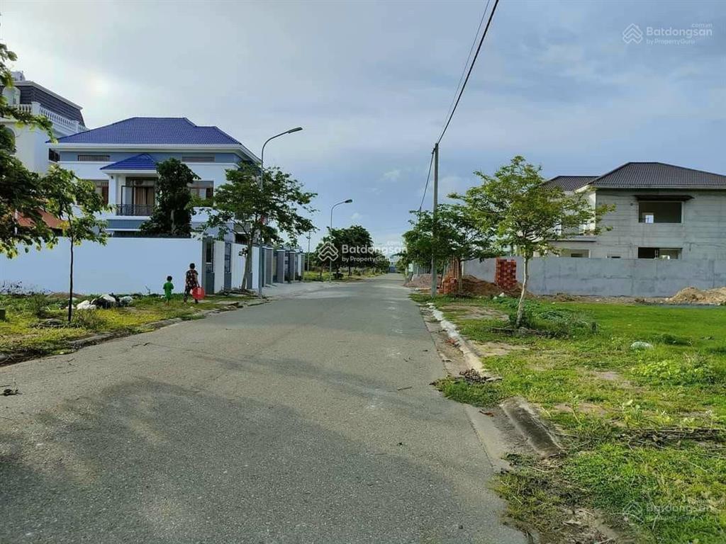 Cắt lỗ 850 triệu chủ cần bán gấp lô đất lan anh 100m2 full thổ cư, hoà long bà rịa. sổ sẵn giá tốt