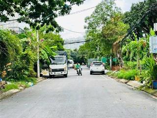 Khu biệt thự phước kiển  đường 12m  giá chỉ 67tr/m  ( xung qanh khoản 75tr/m)