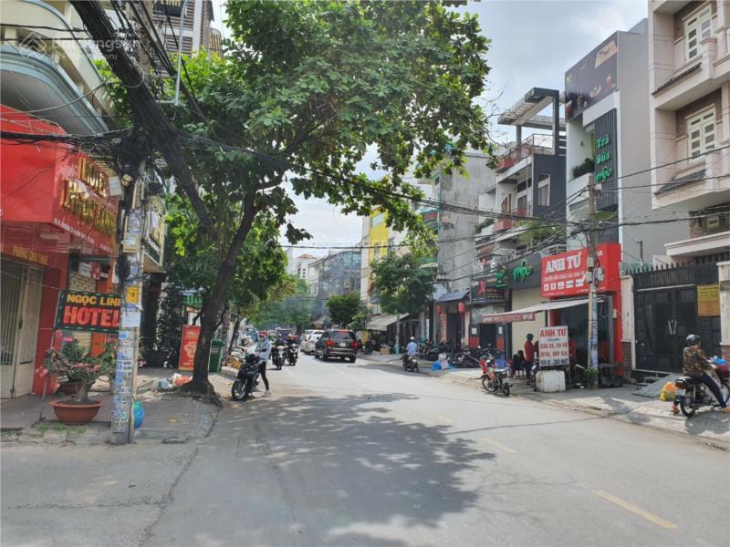 Tòa nhà văn phòng khu nguyễn cửu vân, p17 bình thạnh dt 6.5x28m cn 165m2 giá chỉ 33,5 tỷ