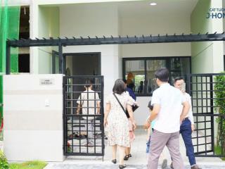 Nhà bình dương hoàn thiện shr chỉ cần trả 990tr dọn vào ở ngay sầm uất kinh doanh mua bán thuận lợi