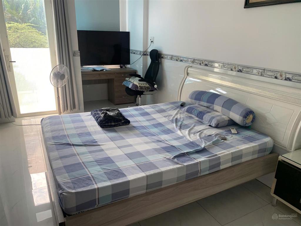 Cần tiền bán gấp nhà phố mặt tiền view sông lớn nằm ngay trung tâm q8