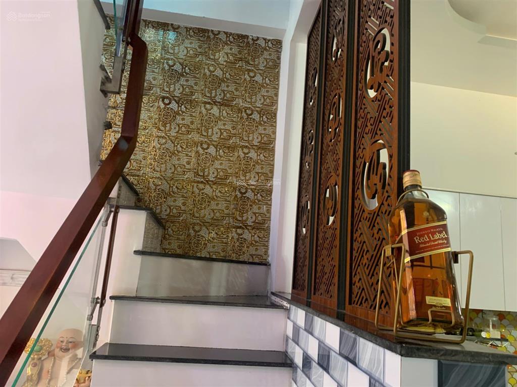 Cần tiền bán gấp nhà phố mặt tiền view sông lớn nằm ngay trung tâm q8