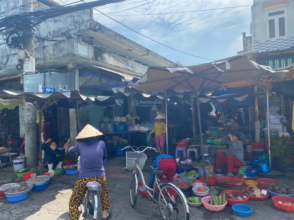 Cần tiền bán gấp nhà phố mặt tiền view sông lớn nằm ngay trung tâm q8