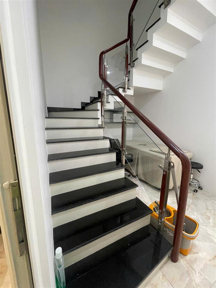 Cần tiền bán gấp nhà phố mặt tiền chợ thạch đà, phạm văn chiêu, gò vấp, tphcm