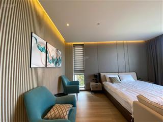 Căn villa nghỉ dưỡng view thông ngay trung tâm đà lạt, cách hồ xuân hương chỉ 500m