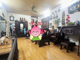 Hiếm vip phố cổ hàng buồm hoàn kiếm 120m2. kinh doanh homestay luôn đỉnh, sạch thoáng. sổ đỏ
