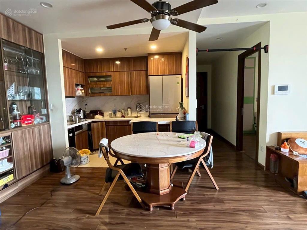 ( golden palm 21 lvl ). chủ nhà gửi bán căn góc 2pn, 2wc. dt 83.2m2. ban công đn. giá 7tỷ2
