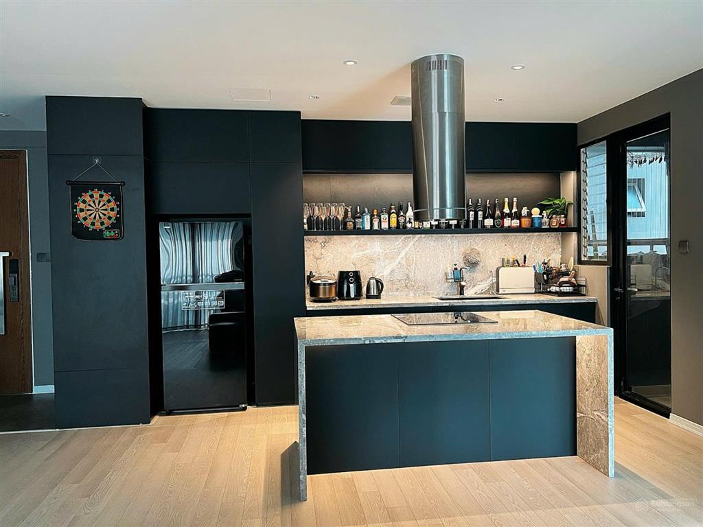 Bohemia residence. chủ thiện chí bán. căn góc 3pn. 2wc. dt 127m2 ban công đn. gá 10.5tỷ