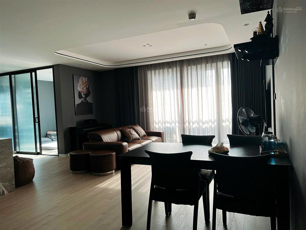 Bohemia residence. chủ thiện chí bán. căn góc 3pn. 2wc. dt 127m2 ban công đn. gá 10.5tỷ