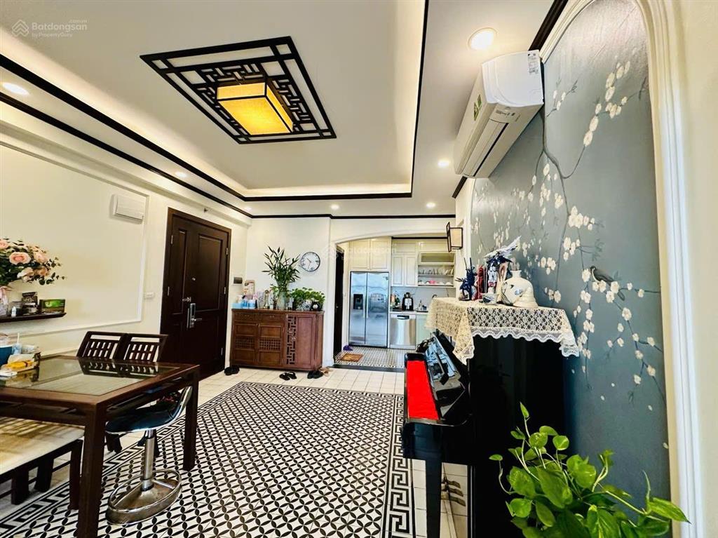 Vinata tower  289 kdt chủ nhà cần bán sớm một trong hai căn ( dt 88m2 8tỷ  dt 113m2 10tỷ ).