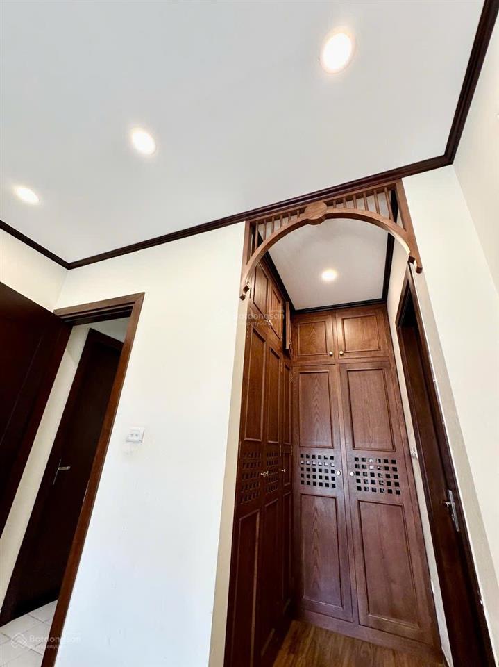 Vinata tower  289 kdt chủ nhà cần bán sớm một trong hai căn ( dt 88m2 8tỷ  dt 113m2 10tỷ ).