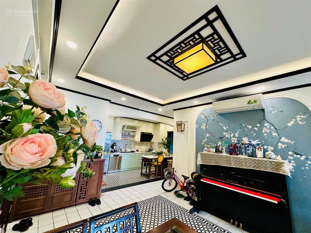 Vinata tower  289 kdt chủ nhà cần bán sớm một trong hai căn ( dt 88m2 8tỷ  dt 113m2 10tỷ ).