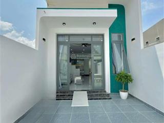 Hot hot!cần bán gấp căn nhà cấp 4 , shr , thổ cư 100% đường long chiến  bình lợi giá chỉ 1ty350.