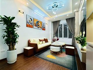 (bán nhà) láng hạ  ba đình, 28m2 x6t, nhà đẹp gần phố, gần ô tô, sđcc vuông đẹp. chỉ 6.99 tỷ (tl)