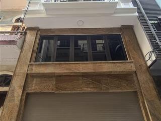 Tòa vp nguyễn thị định  dt 75m2  mt lớn  7t thang máy  ô tô tránh  giá 33 tỷ