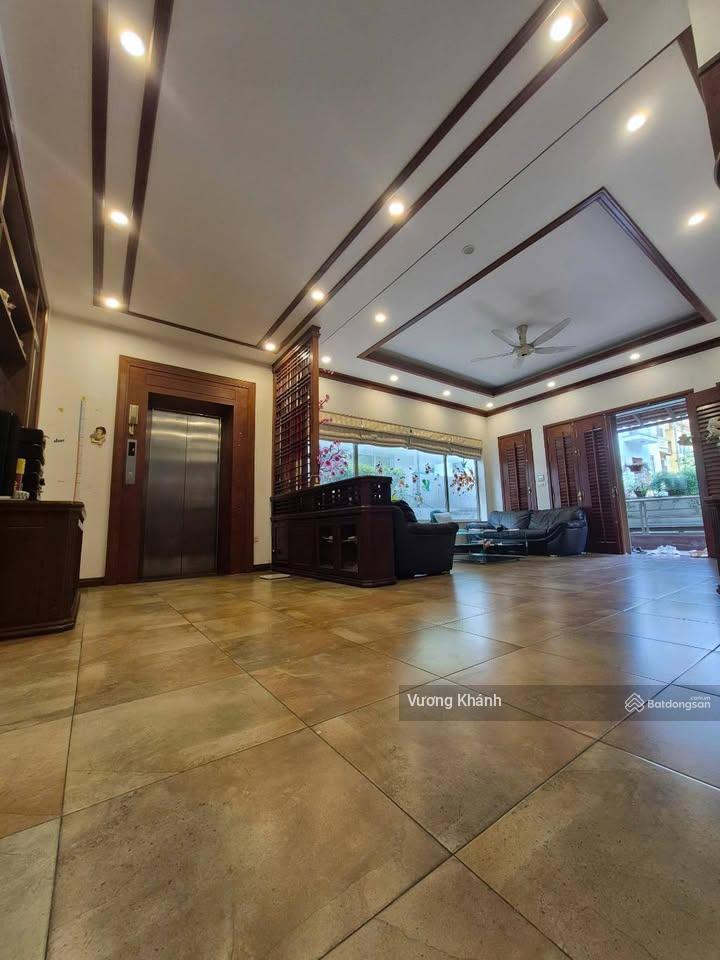 Biệt thự dịch vọng  dt 150m2  mt khổng lồ  ở vip  đẳng cấp  giá 39 tỷ
