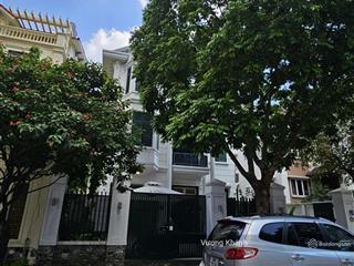 Biệt thự cầu giấy  nghĩa đô  dt 140m  lô góc 3 thoáng  mt khủng  sân vườn  giá 54 tỷ