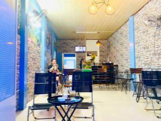 Góc 2 mặt hxh hoàng diệu, p10  3 tầng thông đậng văn ngữ, có thang máy chỉ 9 tỷ.  0913 620 ***